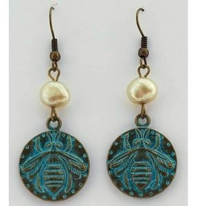 🆕 “Honey Bee” Brass Patina/ Pearl Earring Gift